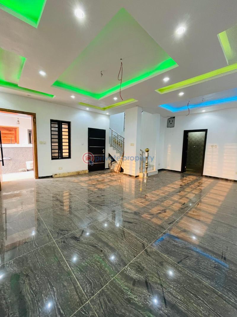 Spaciously built 4 bedroom semi  detached home with bq plus playing ground and gym - 2 4 bedroom Semi detached Duplex For Sale Magodo GRA Phase 2 Kosofe/Ikosi Lagos - 2