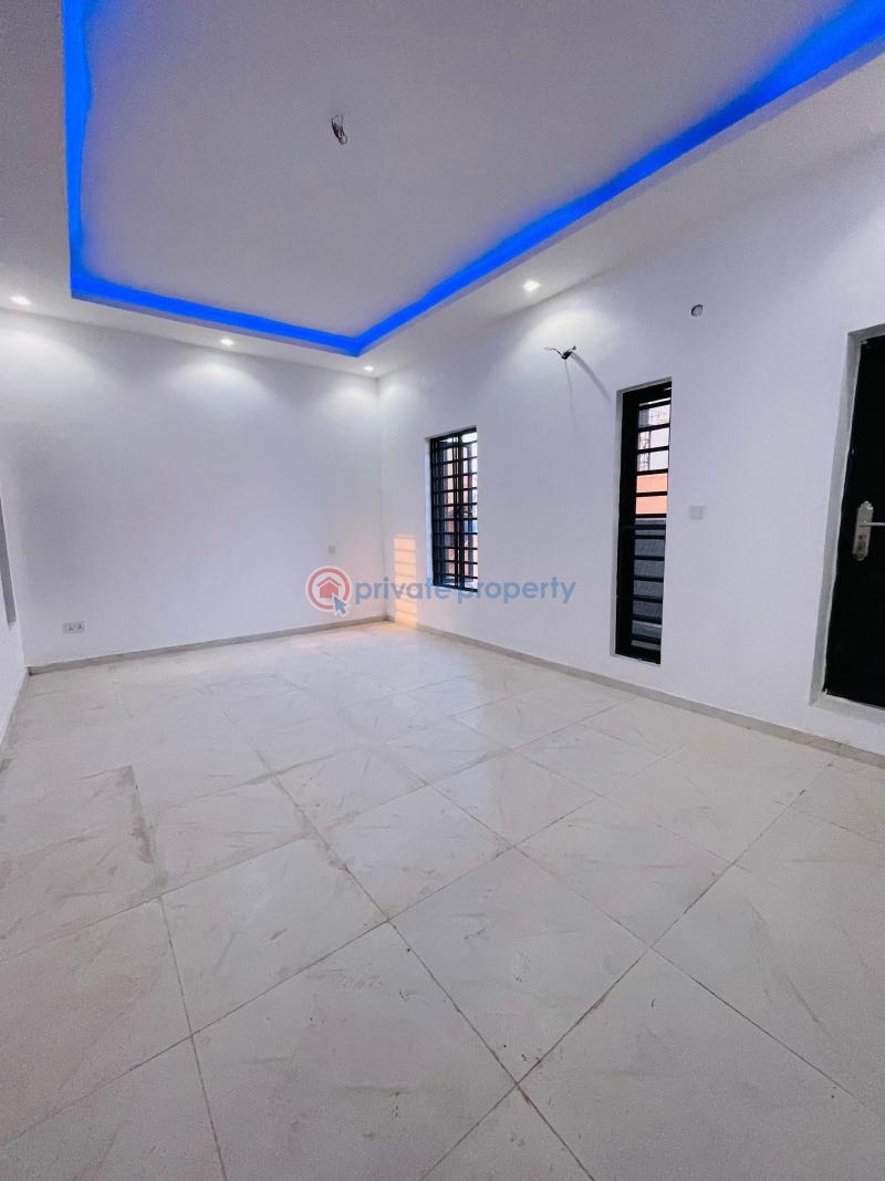 Spaciously built 4 bedroom semi  detached home with bq plus playing ground and gym - 6 4 bedroom Semi detached Duplex For Sale Magodo GRA Phase 2 Kosofe/Ikosi Lagos - 6