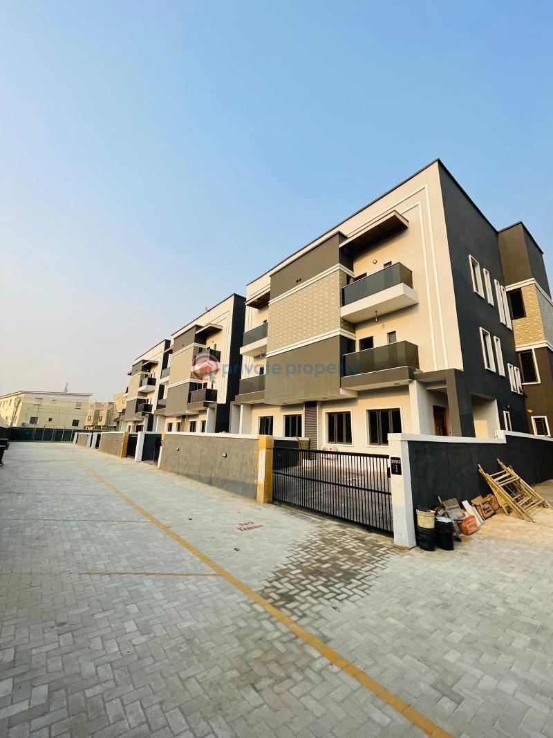 4 bedroom Semi detached Duplex For Sale Magodo GRA Phase 2 Kosofe/Ikosi Lagos - 1