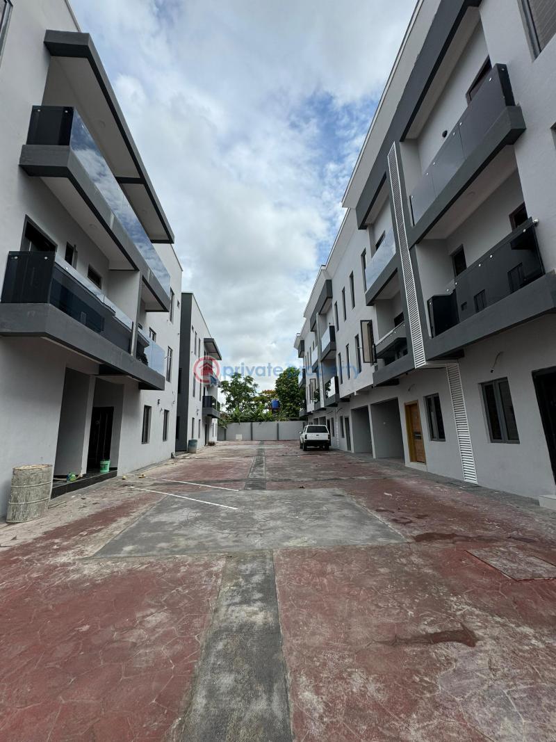 4 bedroom Terraced Duplex For Sale Maryland Ikeja Lagos - 3