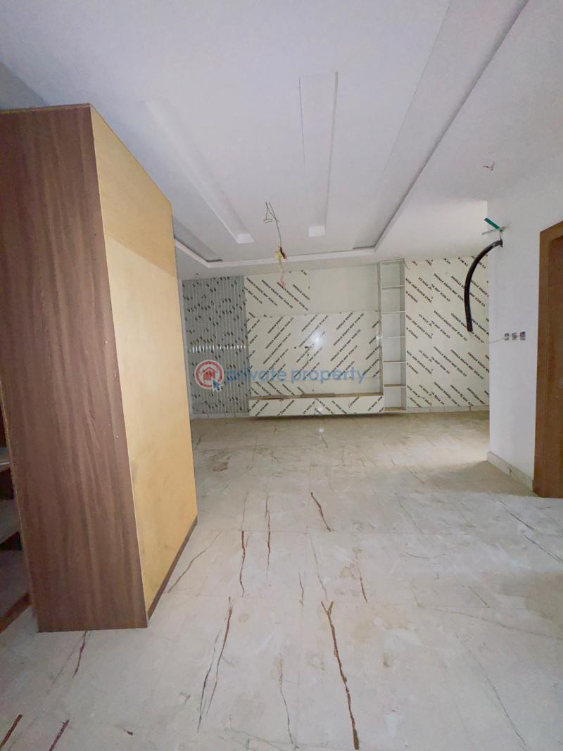 4 bedroom Terraced Duplex For Sale Spaciously Built 4 Bedroom Terrace Duplex Plus Bq , Ikeja Gra Ikeja GRA Lagos - 15