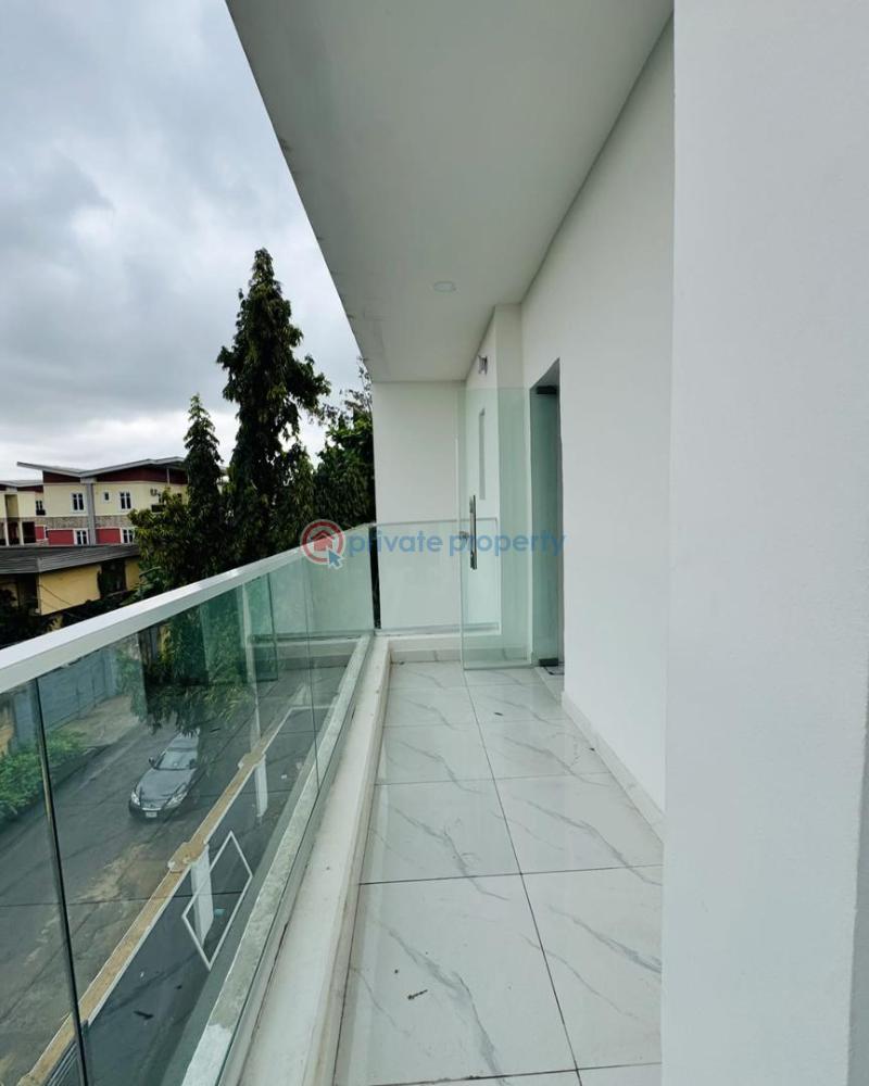 Spaciously built 4bedroom detached duplex + bq - 5 4 bedroom Detached Duplex For Sale Adeniyi Jones Ikeja Lagos - 5