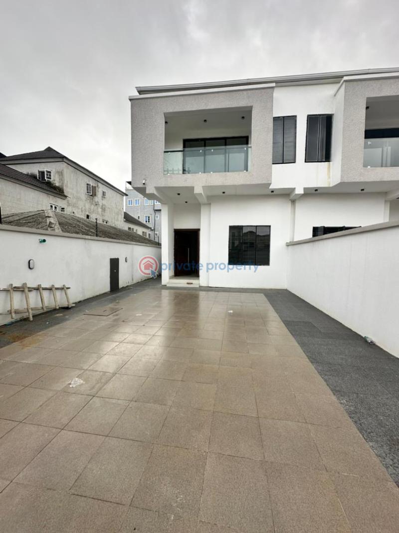 4 bedroom Semi detached Duplex For Sale Ologolo Lekki Lagos - 0