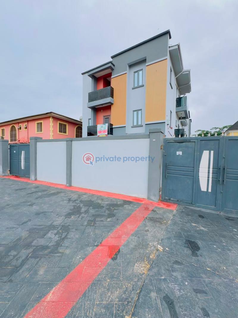 5 bedroom Detached Duplex For Sale Spaciously Built 5 Bedroom Detached Duplex With Bq In A Call To Access Estate, Magodo Gra 1 Magodo GRA Phase 1 Ojodu Lagos - 13