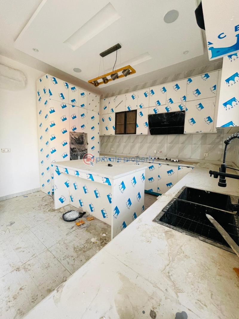 5 bedroom Detached Duplex For Sale Ogudu Lagos - 3
