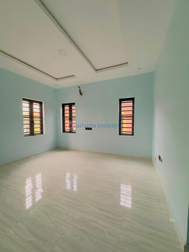 5 bedroom Detached Duplex For Sale Spaciously Built 5 Bedroom Detached Duplex With Bq In A Call To Access Estate, Magodo Gra 1 Magodo GRA Phase 1 Ojodu Lagos - 6