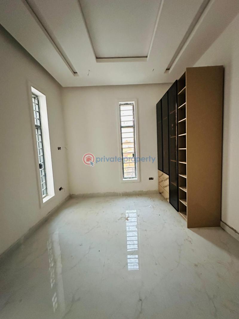 5 bedroom Detached Duplex For Sale Omole Phase 1 Ojodu Lagos - 3