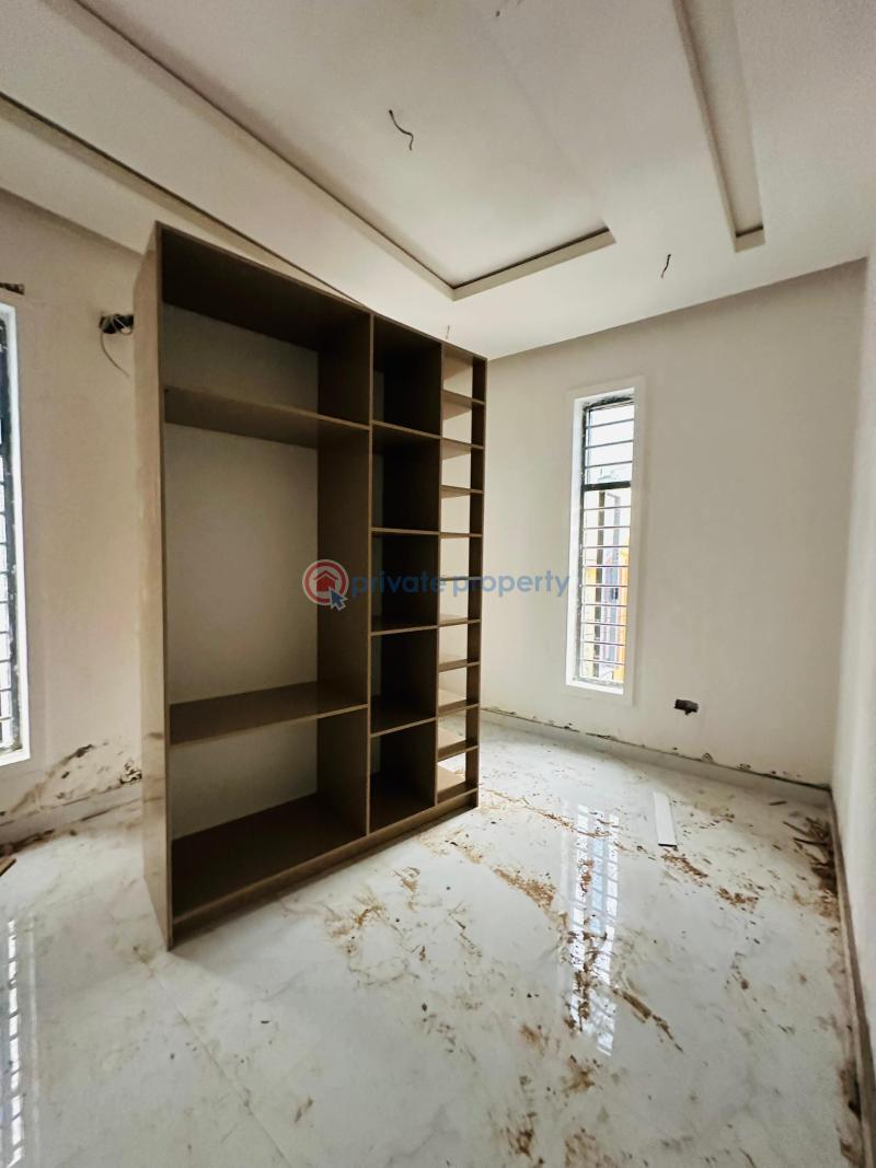 5 bedroom Detached Duplex For Sale Omole Phase 1 Ojodu Lagos - 3