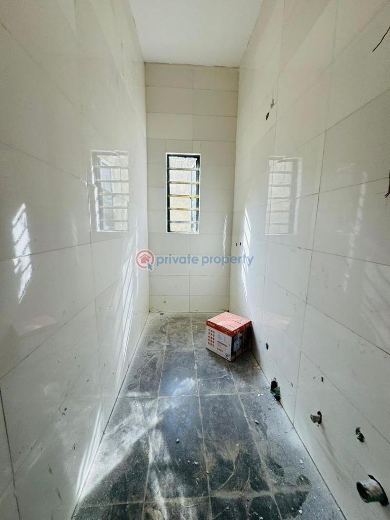 5 bedroom Detached Duplex For Sale Ogudu GRA Lagos - 11