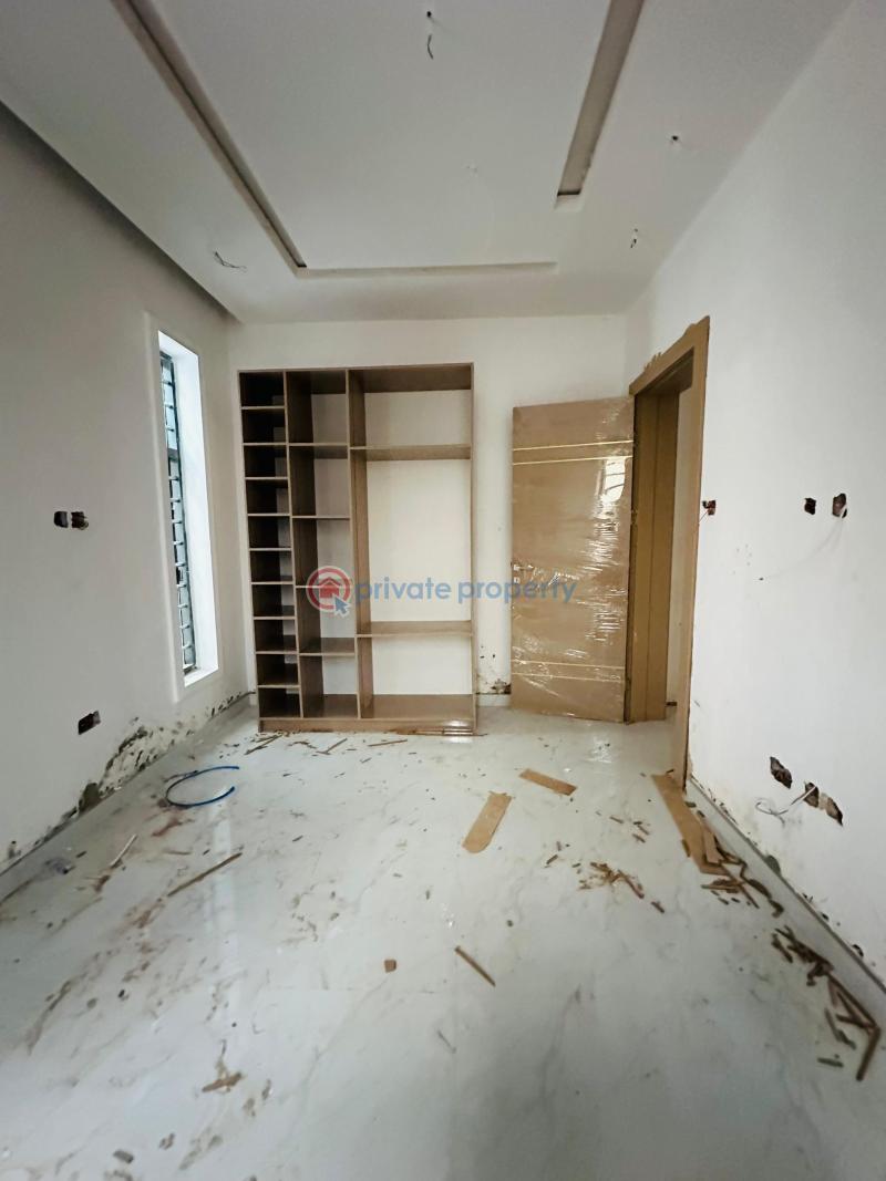 5 bedroom Detached Duplex For Sale Omole Phase 1 Ojodu Lagos - 1