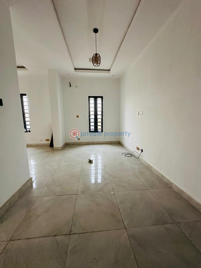 5 bedroom Detached Duplex For Sale Magodo GRA Phase 2 Kosofe/Ikosi Lagos - 2