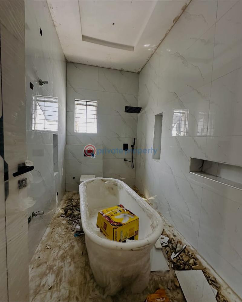 5 bedroom Detached Duplex For Sale Magodo Phase 1 Magodo GRA Phase 1 Ojodu Lagos - 3
