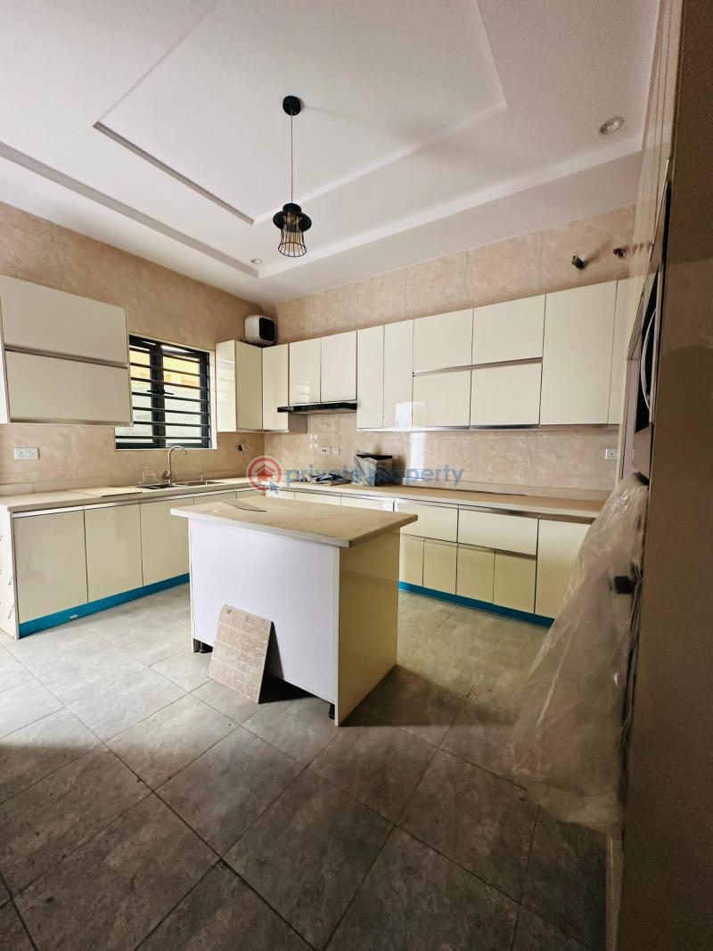 5 bedroom Detached Duplex For Sale Shangisha Magodo GRA Phase 2 Kosofe/Ikosi Lagos - 2