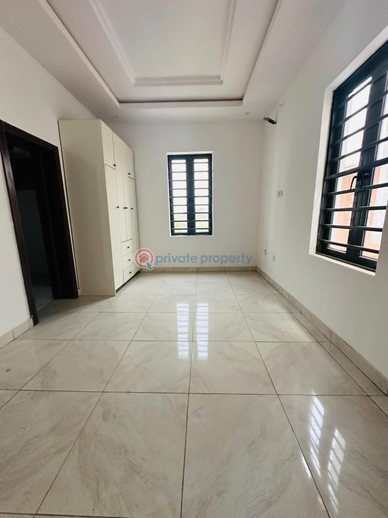 5 bedroom Detached Duplex For Sale Shangisha Magodo GRA Phase 2 Kosofe/Ikosi Lagos - 4