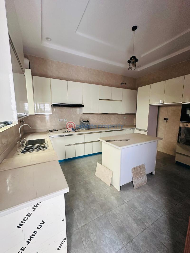 5 bedroom Detached Duplex For Sale Shangisha Magodo GRA Phase 2 Kosofe/Ikosi Lagos - 3