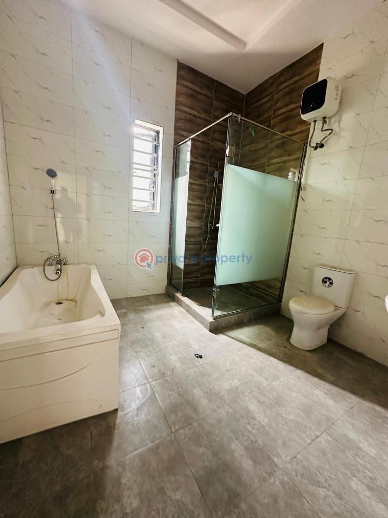 5 bedroom Detached Duplex For Sale Shangisha Magodo GRA Phase 2 Kosofe/Ikosi Lagos - 1