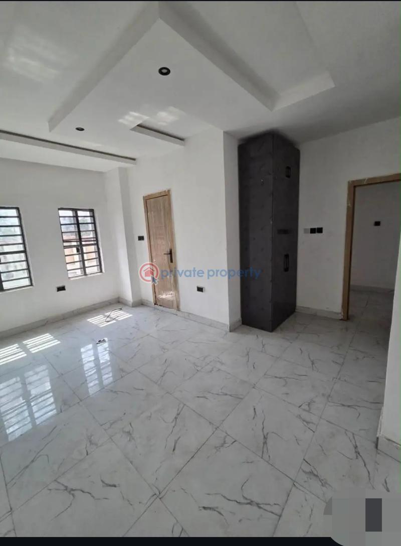 2 bedroom Block Of Flats For Sale Yaba Lagos - 1