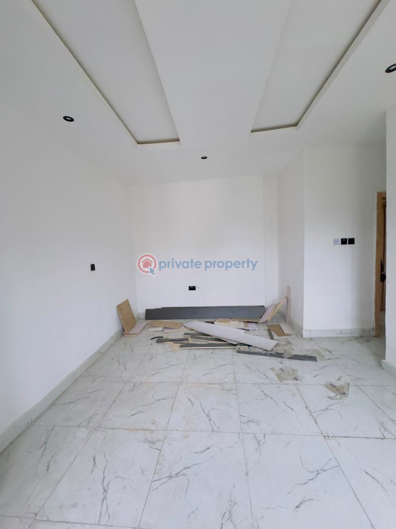 2 bedroom Block Of Flats For Sale Spaciously Crafted 2 Bedroom Apartments , Yaba Yaba Lagos - 11