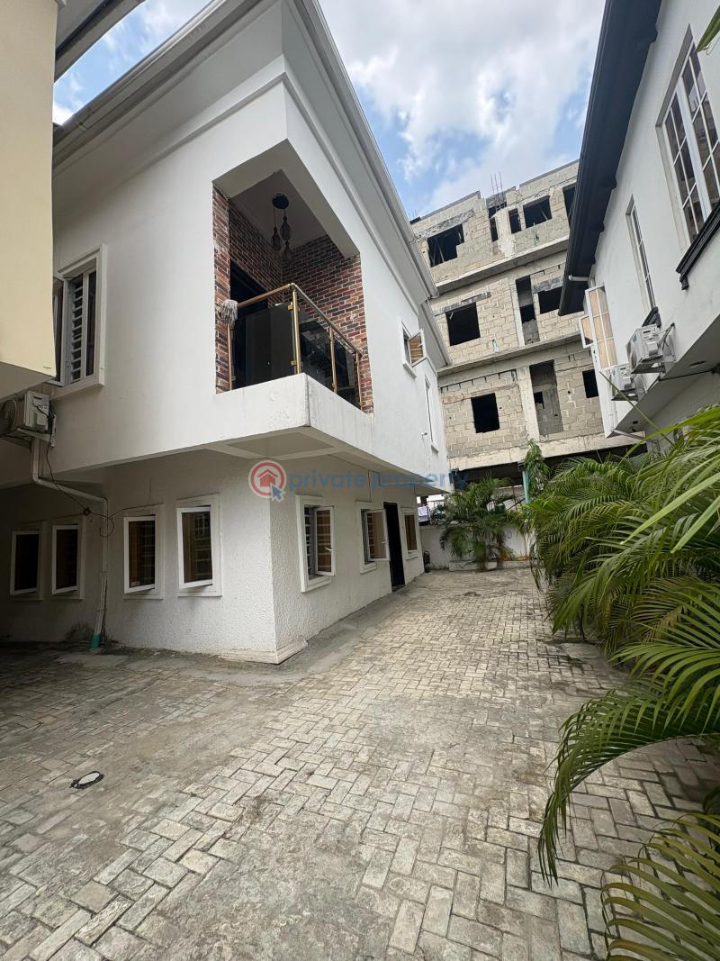 1 bedroom Flat & Apartment For Rent Chevron Drive Lekki Lagos - 1