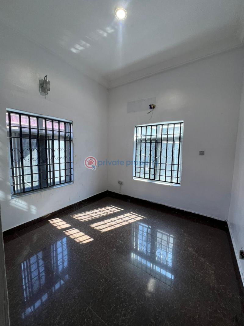 Sparkling & cozy ensuite apartment - 6 1 bedroom Shared Apartment For Rent Lanre Ire Idado Lekki Lagos - 6