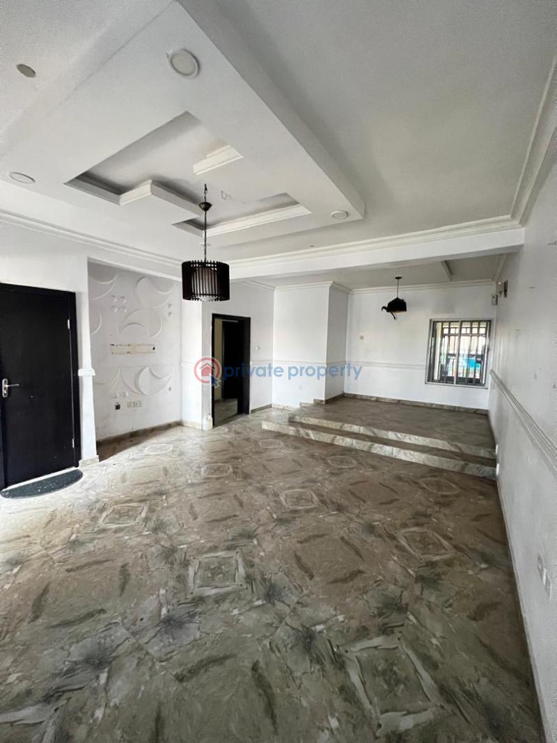 2 bedroom Flat & Apartment For Rent In Good Location In Magodo Ph1 Magodo GRA Phase 1 Ojodu Lagos - 0