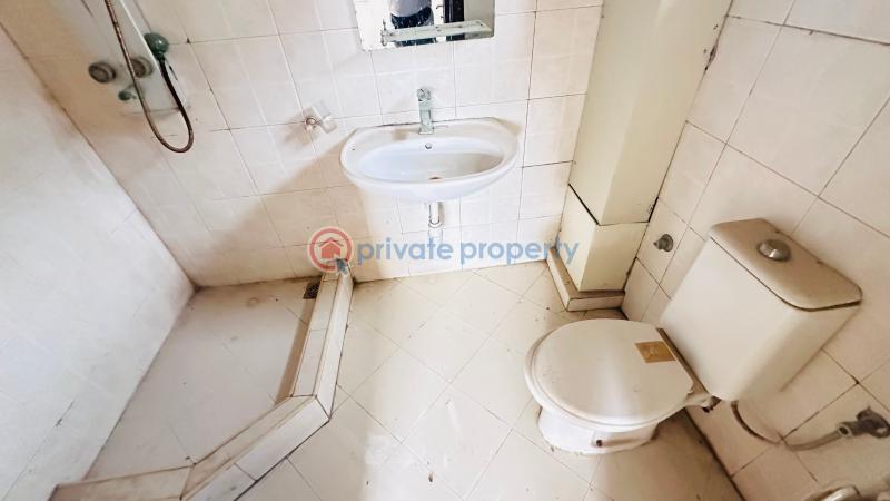 3 bedroom Block Of Flats For Sale Abijo G.r.a Majek Sangotedo Lagos - 11