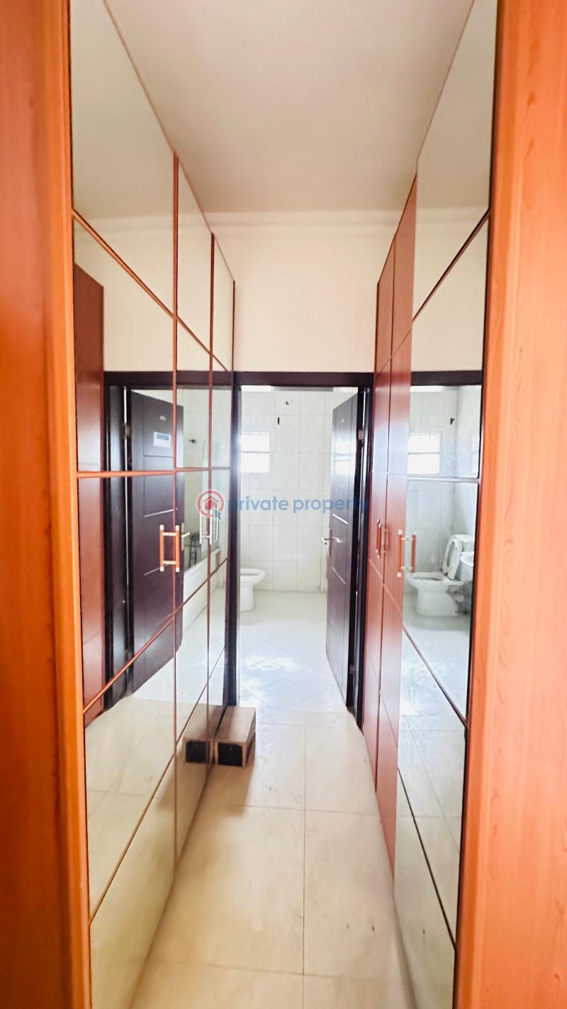 3 bedroom Block Of Flats For Sale Abijo G.r.a Majek Sangotedo Lagos - 10