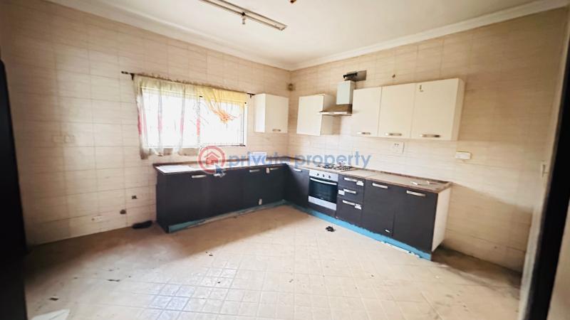 3 bedroom Block Of Flats For Sale Abijo G.r.a Majek Sangotedo Lagos - 14