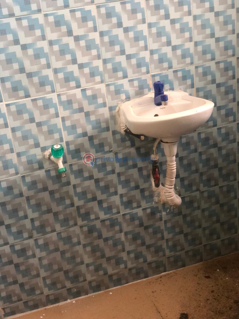 1 bedroom Flat & Apartment For Rent Omole Phase 2 Ojodu Lagos - 5