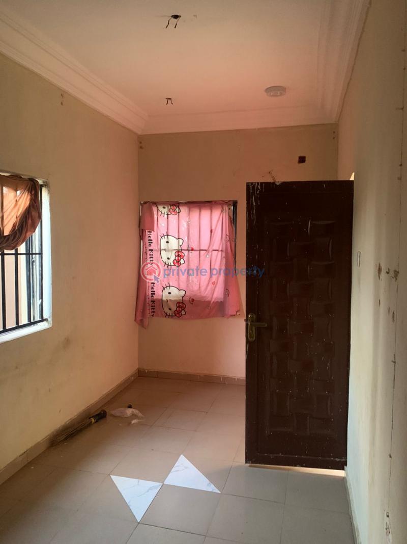 1 bedroom Flat & Apartment For Rent Olowora Off Omole Phase 2 Olowora Ojodu Lagos - 0