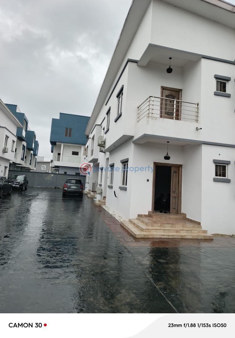 2 bedroom Block Of Flats For Rent Nice Estate In Orchid Lekki Expressway Lagos - 2