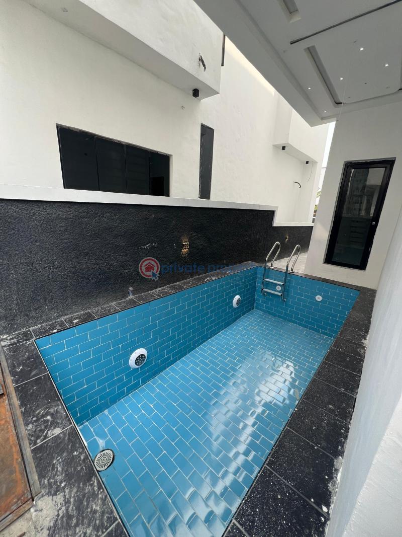 Spectacular luxury 4 bdrm duplex in a good area - 7 4 bedroom Duplex For Sale Chevron Drive Lekki Lagos - 7