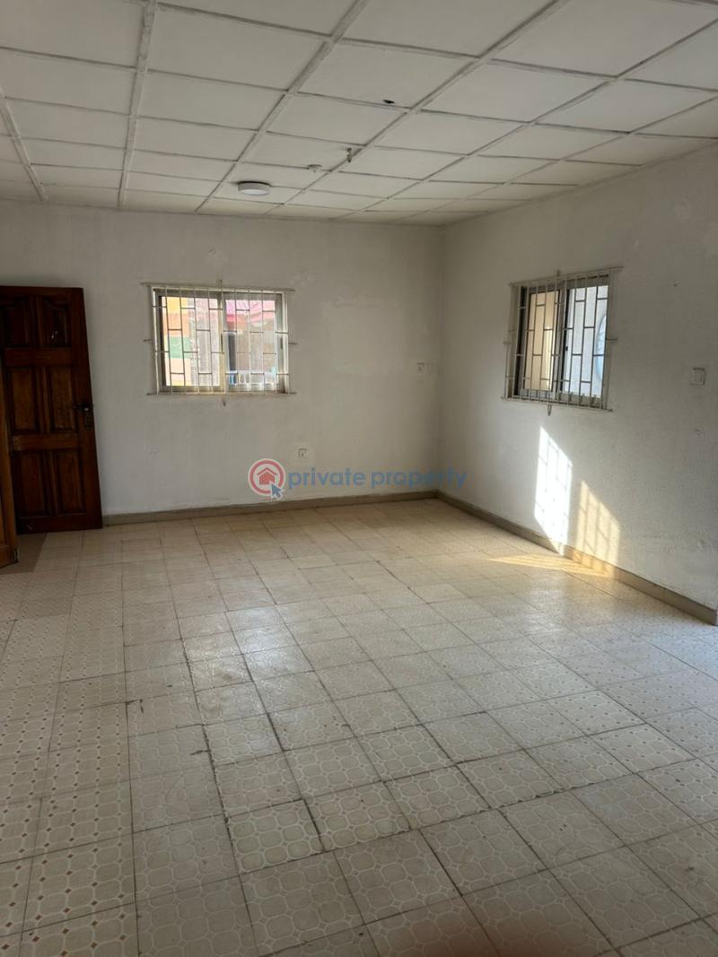 10 bedroom House For Sale Unity Estate Egbeda Alimosho Lagos - 3
