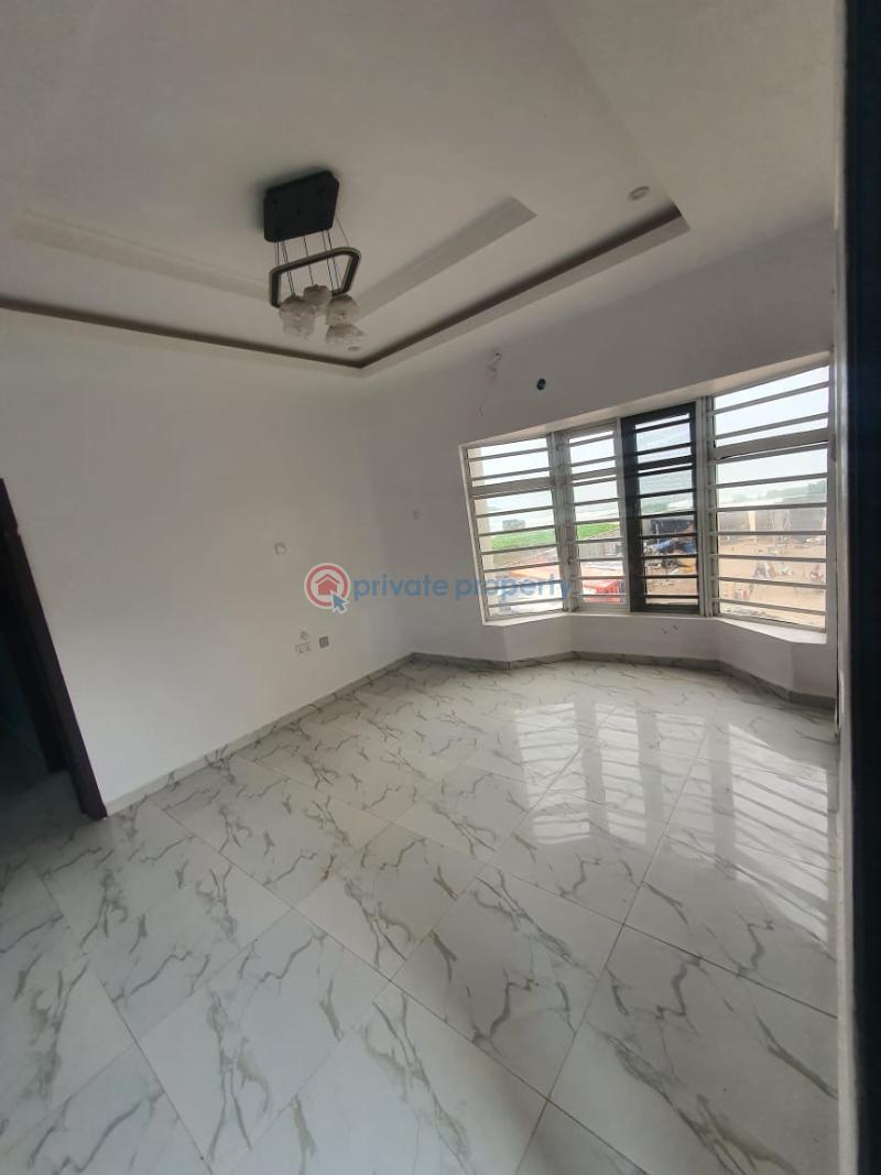 1 bedroom Mini Flat For Rent Off Alpha Beach Road, New Road Lekki Phase 2 Lagos - 1