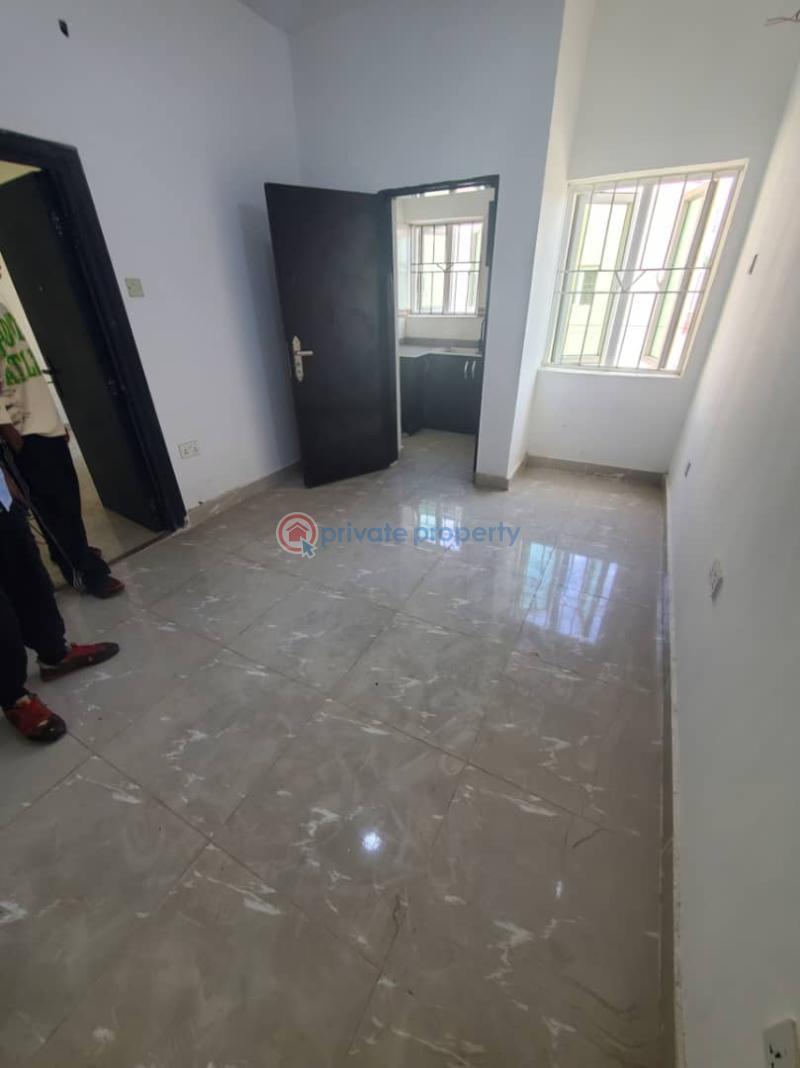 Standard 1-bedroom flat with personal kitchen - 5 1 bedroom Shared Apartment For Rent Agungi Lekki Lagos - 5