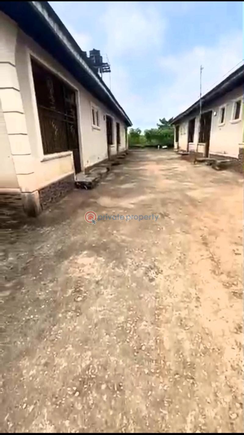 Self Contain For Sale Obaretin Community, By Rubber Research Junction, Very Close To Sapele Road Express Road, Benin City. Benin Edo - 3