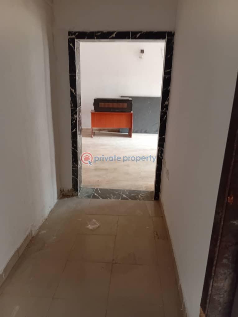 2 bedroom Flat & Apartment For Rent Before Round About Orchid Road Lekki Lagos - 4