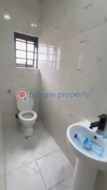 2 bedroom Block Of Flats For Rent Surulere Off Ojulehba Rd Western Avenue Surulere Lagos - 16