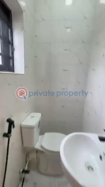 2 bedroom Block Of Flats For Rent Surulere Off Ojulehba Rd Western Avenue Surulere Lagos - 3