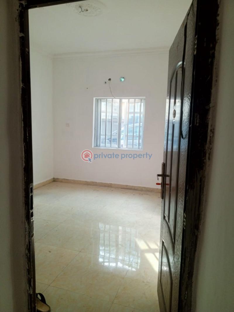 2 bedroom Flat & Apartment For Rent Royal Palm Will Estate,remlek Badore Ajah Lagos - 3