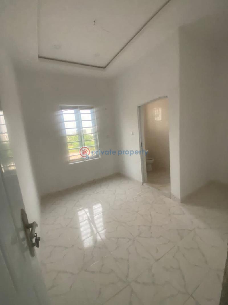 2 bedroom Block Of Flats For Rent Bogije Sangotedo Lagos - 4