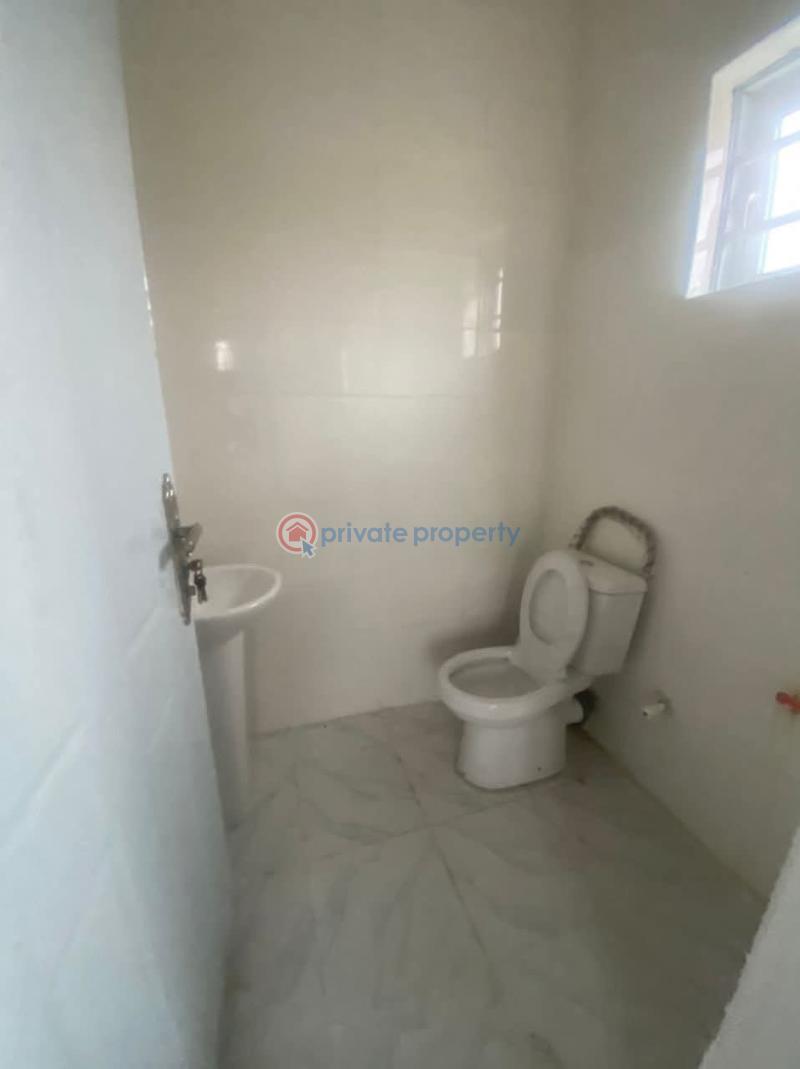 2 bedroom Block Of Flats For Rent Bogije Sangotedo Lagos - 10