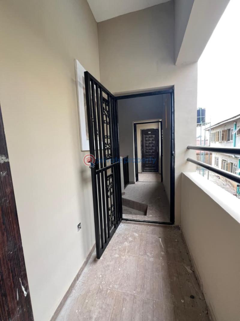 2 bedroom Block Of Flats For Rent Ajinde 1, Road 2, Ire Akari, Akala Express, Akala Express Ibadan Oyo - 6