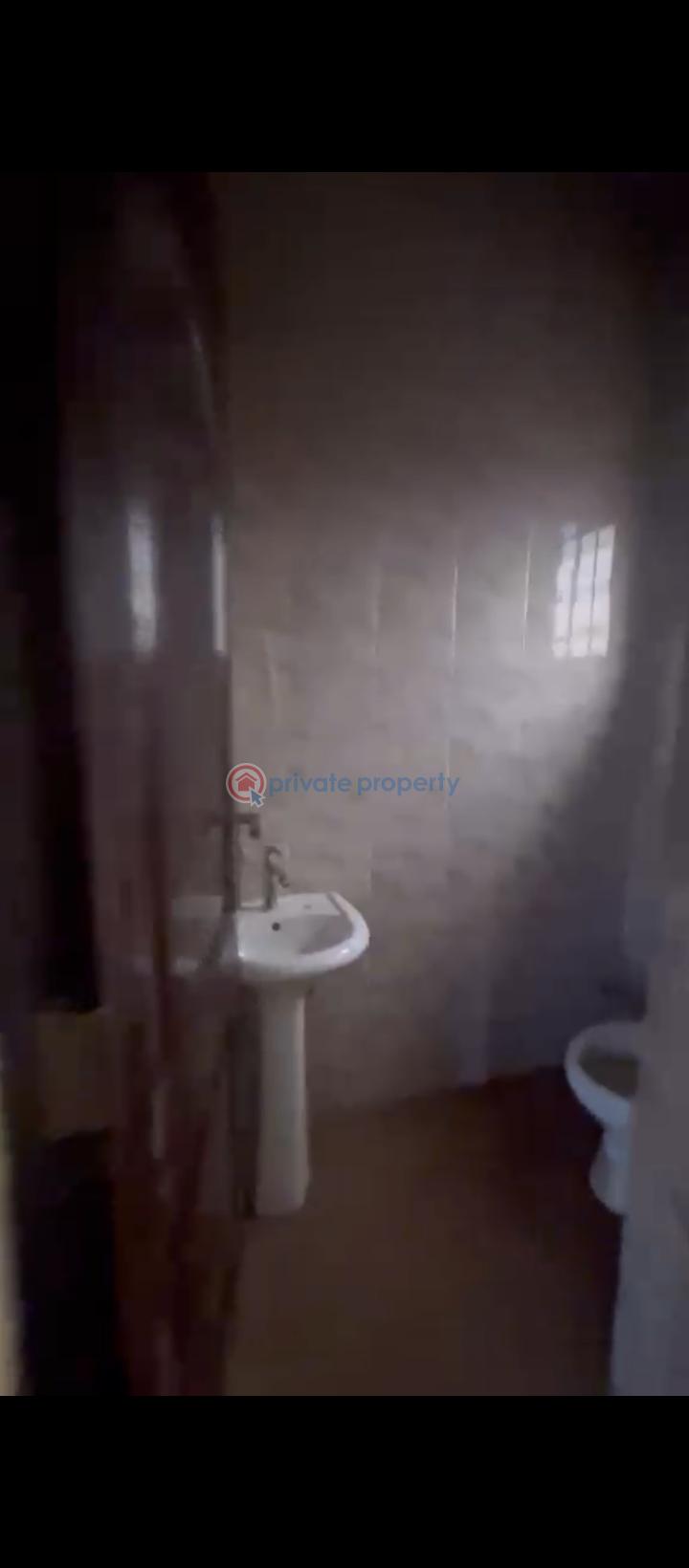 2 bedroom Flat & Apartment For Rent Bariga Shomolu Lagos - 4