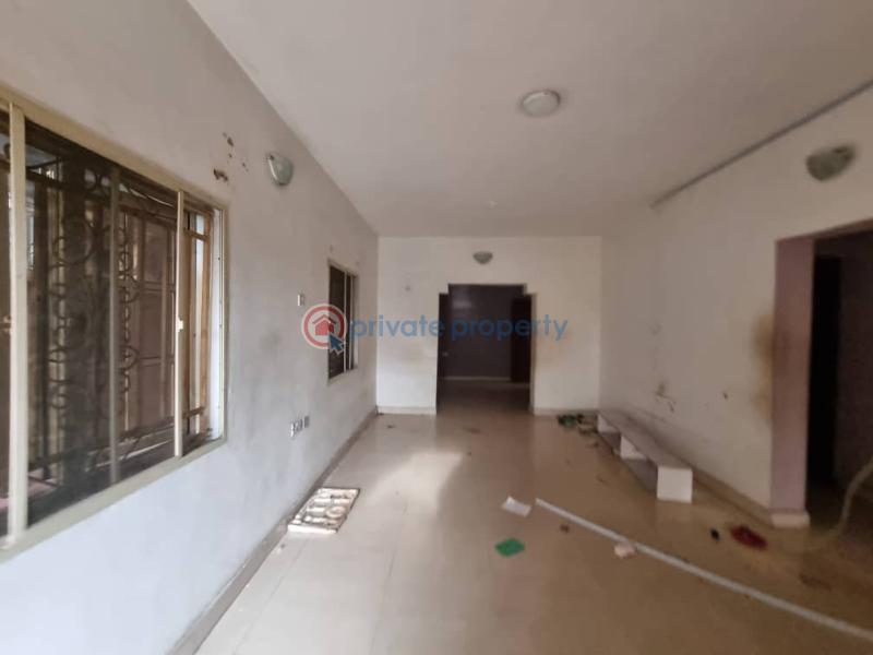 2 bedroom Block Of Flats For Rent Dr Kayode Cole Estate Oworo Bariga Shomolu Lagos - 0