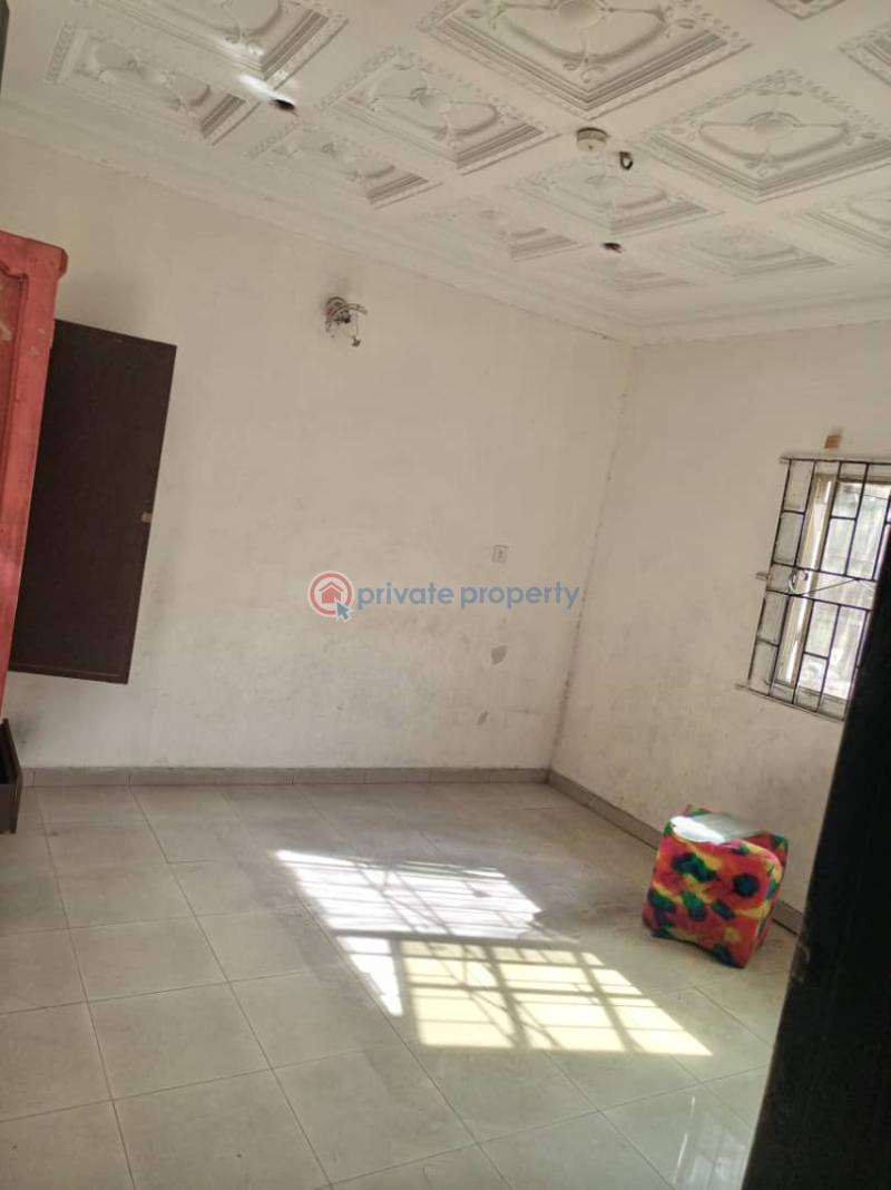 2 bedroom Block Of Flats For Rent Osubi Warri Delta State Asaba Delta - 1