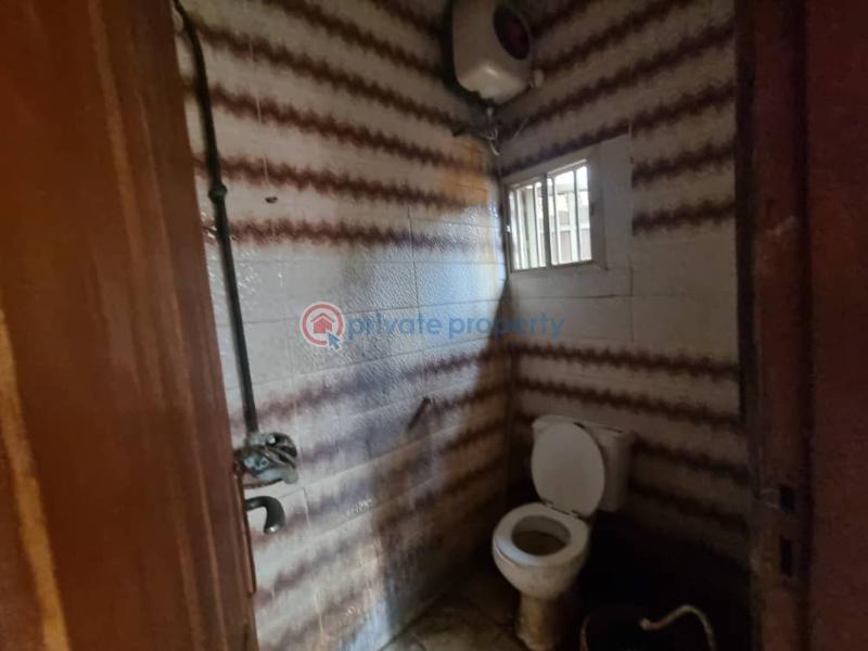 2 bedroom Block Of Flats For Rent Dr Kayode Cole Estate Oworo Bariga Shomolu Lagos - 4