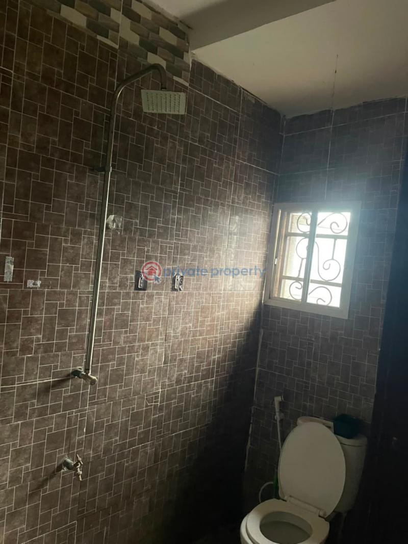 2 bedroom Block Of Flats For Rent Viesta Estate Yellow Alaaka Elebu Akala Express Ibadan Oyo - 1