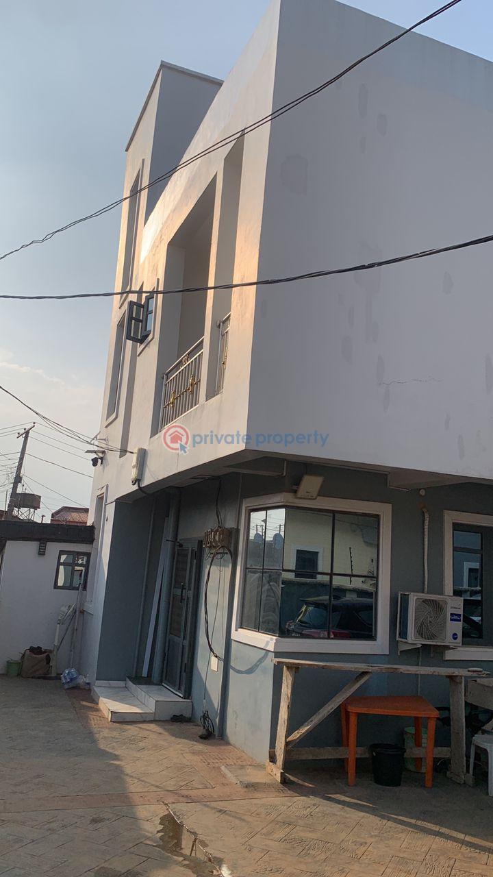 2 bedroom Block Of Flats For Rent Akowonjo Alimosho Lagos - 1