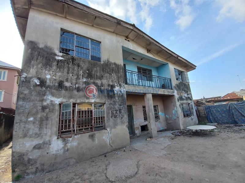 3 bedroom House For Sale Onipanu Fadeyi Shomolu Lagos - 0